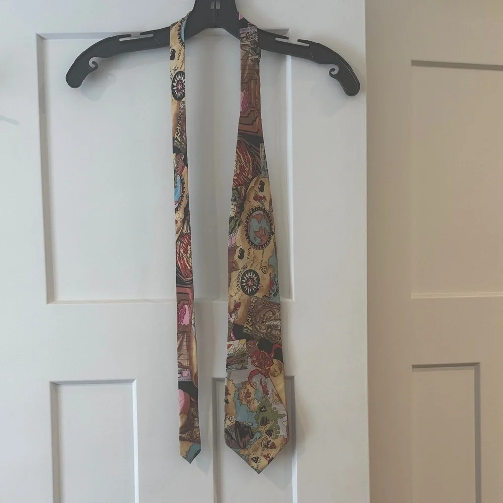 Vintage 1991 Nicole Miller 100% Silk Men’s Tie